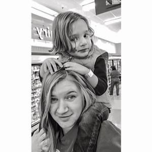 Meet your Posher, Shea